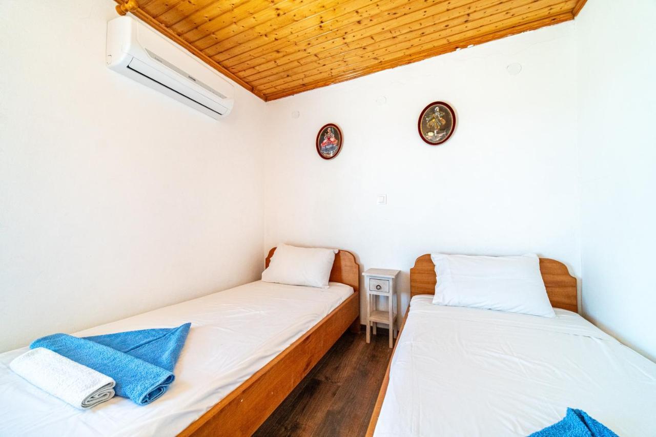 Captain Spiros House Holiday home