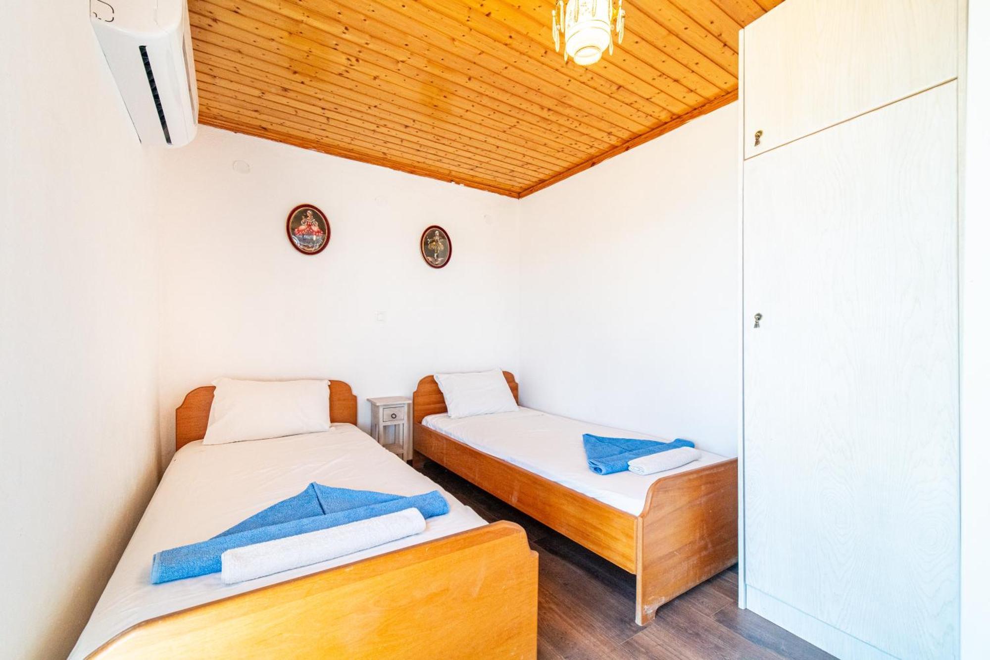 Holiday home Captain Spiros House Lakones