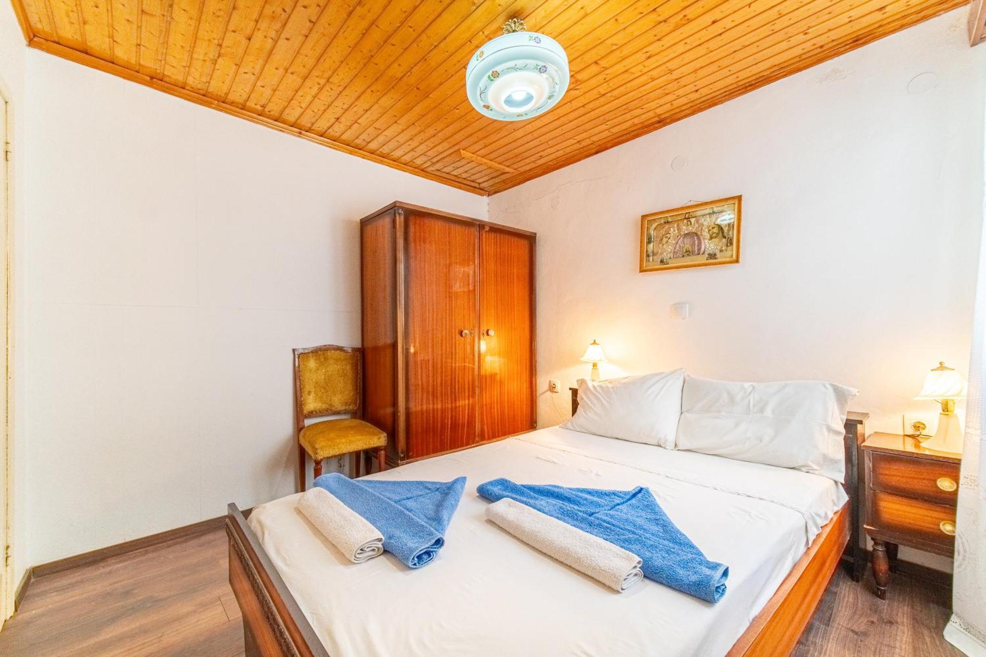 Captain Spiros House Holiday home Lakones
